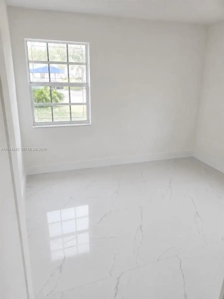 479 NE 210th Cir Ter # 28, Miami FL 33179 photo 4