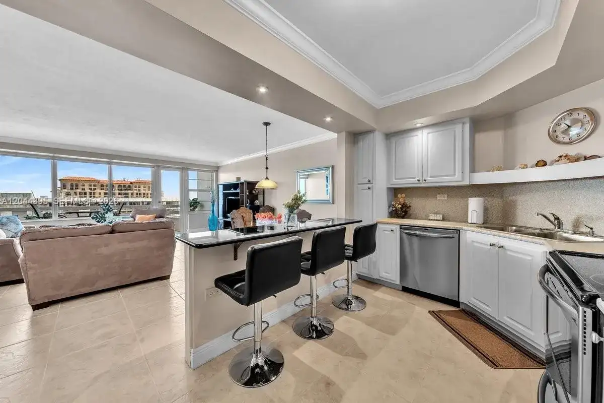 3111 N Ocean Dr # 904, Hollywood FL 33019 photo 5