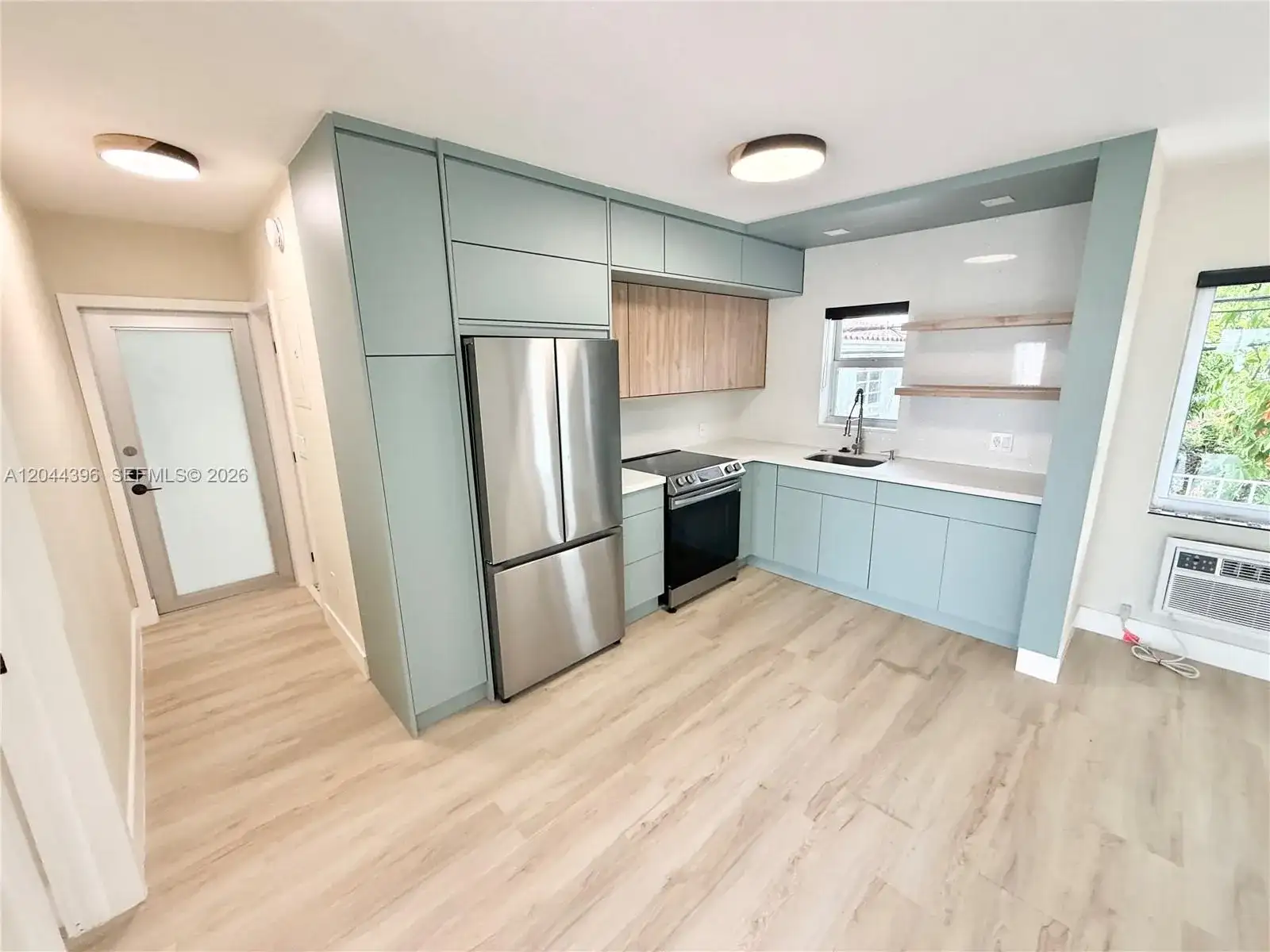 641 Espanola Way # 17, Miami Beach FL 33139 photo 5