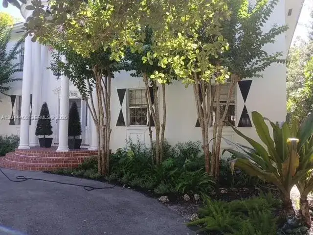 2828 Segovia St Suite 1, Coral Gables FL 33134 photo 2