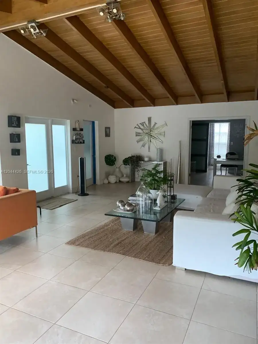 1047 NE 84th St, Miami FL 33138 photo 3