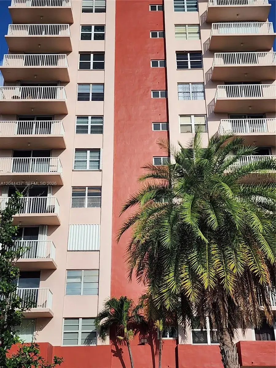 3161 S Ocean Dr # 301, Hallandale Beach FL 33009 photo 3