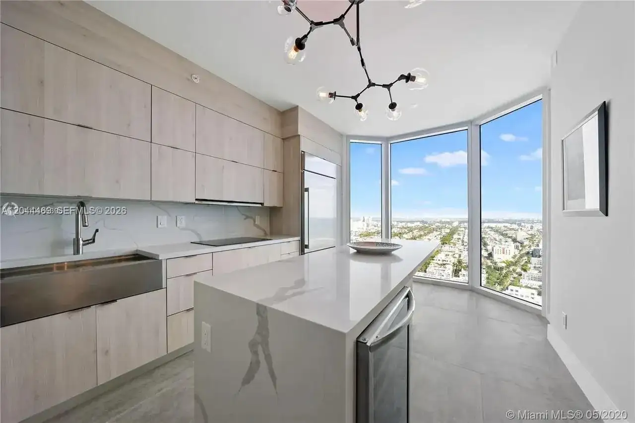 300 S Pointe Dr # 3604, Miami Beach FL 33139 photo 3