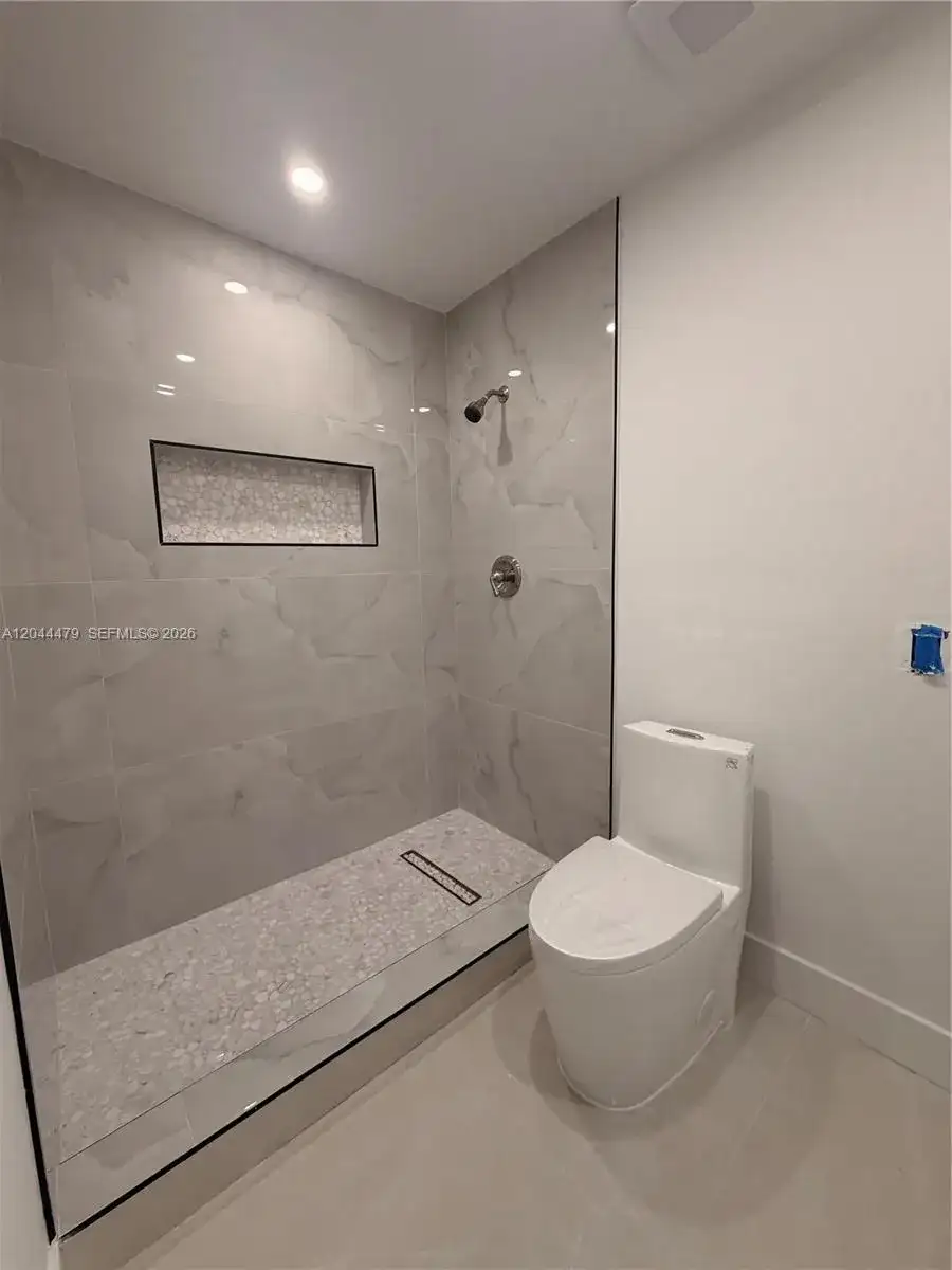 191 SE 6th Ave, Hialeah FL 33010 photo 5