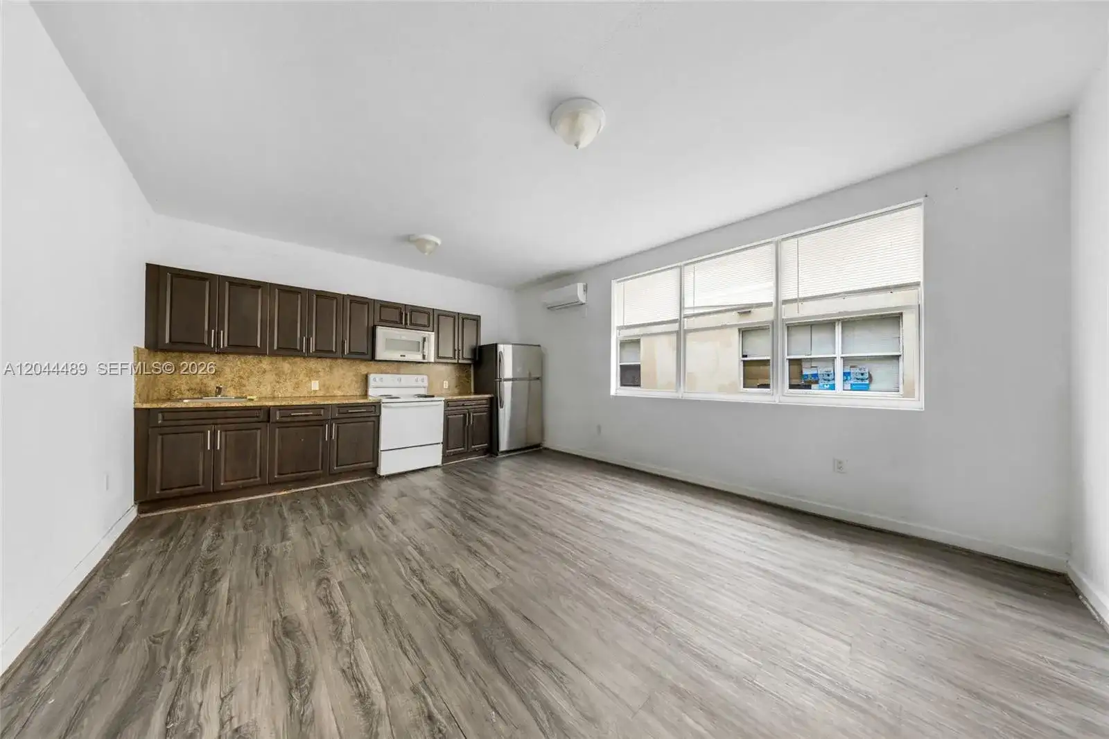 1521 SW 7th St, Miami FL 33135 photo 4