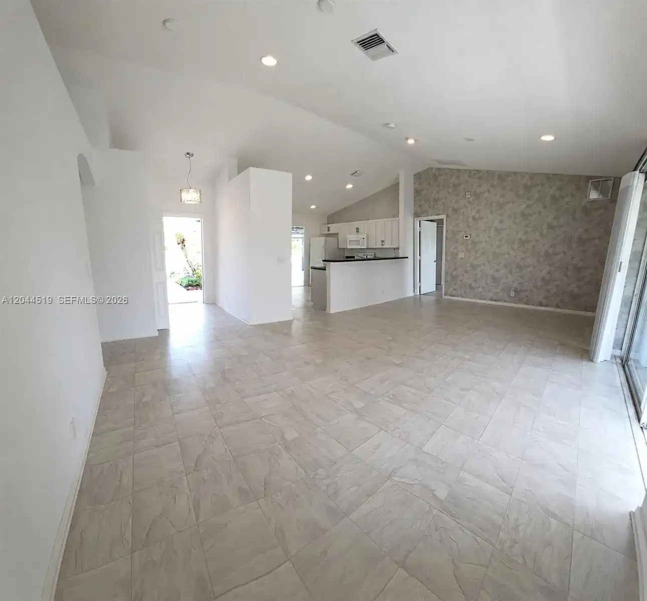 547 High Hawk Cir # 541, Vero Beach FL 32962 photo 2