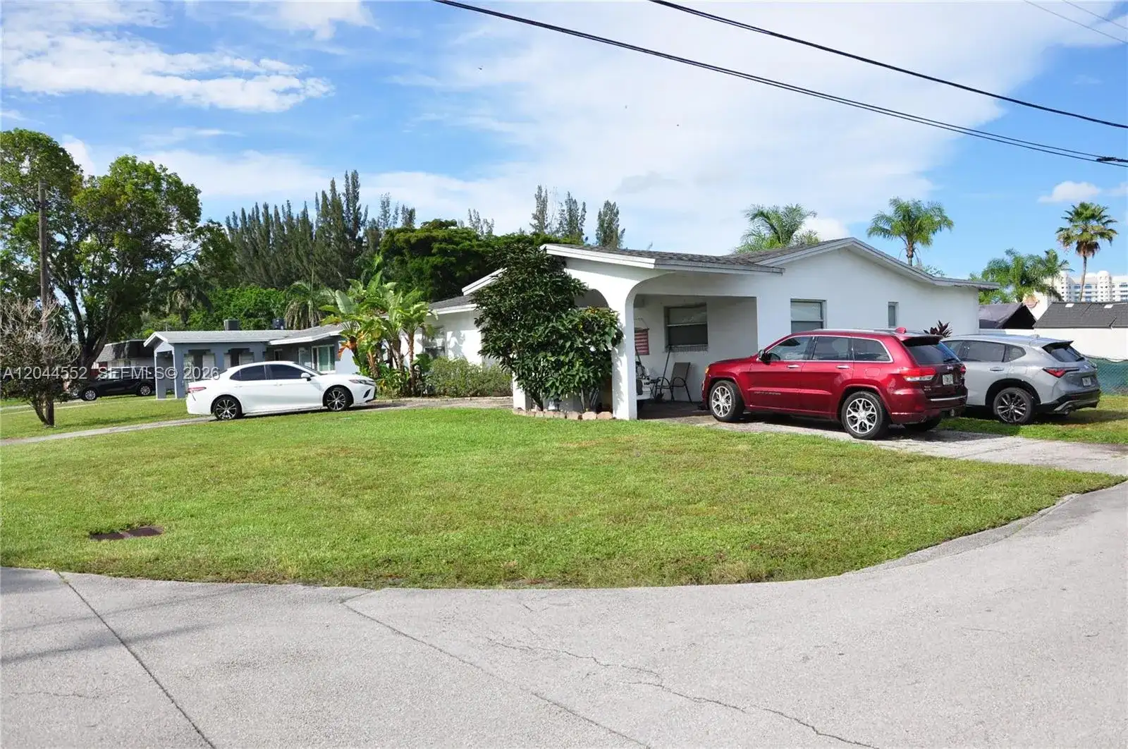 5630 SW 55th Ave, Davie FL 33314 photo 3