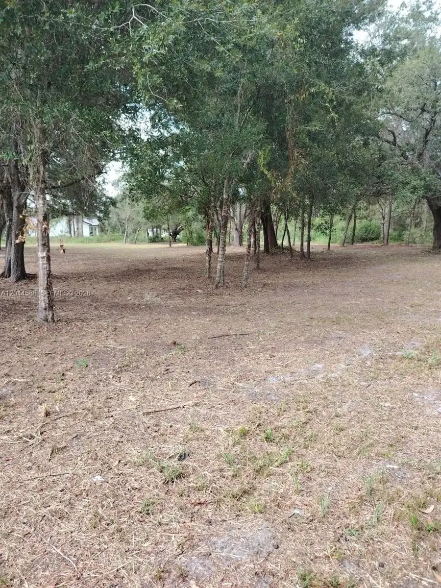 175 Avenida del Club, Clewiston FL 33440 photo 5