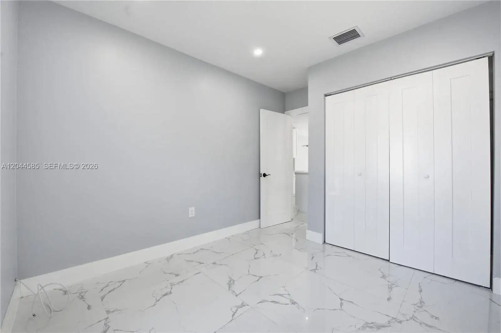 12475 NW 10th Ave, North Miami FL 33168 photo 5