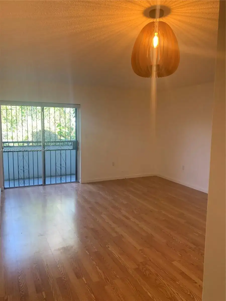 2460 SW 18th Ave # 1205, Miami FL 33145 photo 4