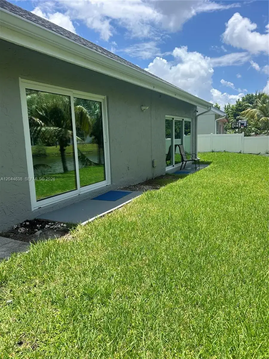 2730 Cypress Ave, Miramar FL 33025 photo 2