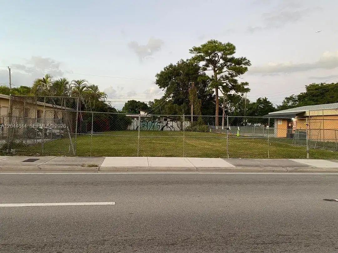 3021 W Flagler St, Miami FL 33135 photo 5
