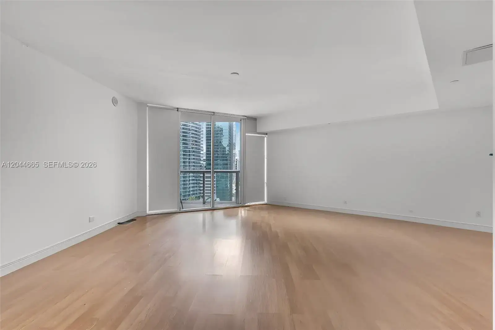 475 Brickell Ave # 2508, Miami FL 33131 photo 4