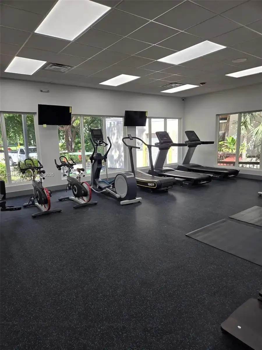 16919 N Bay Rd # 815, Sunny Isles Beach FL 33160 photo 5