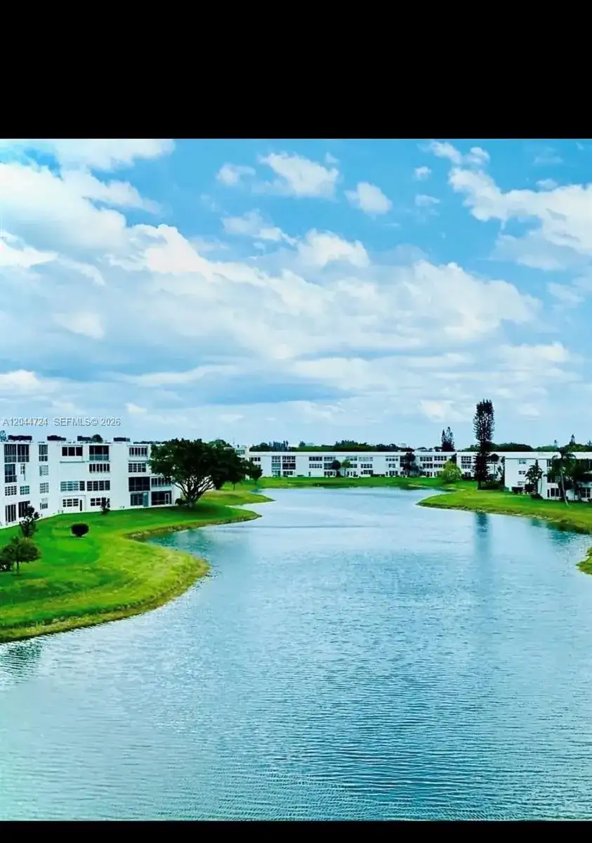 306 Norwich M # 306, West Palm Beach FL 33417 photo 2