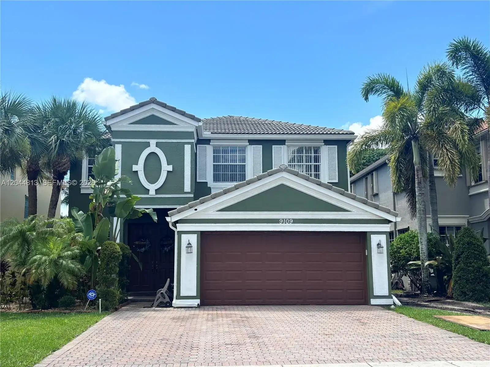9109 Dupont Pl, Wellington FL 33414 photo 2