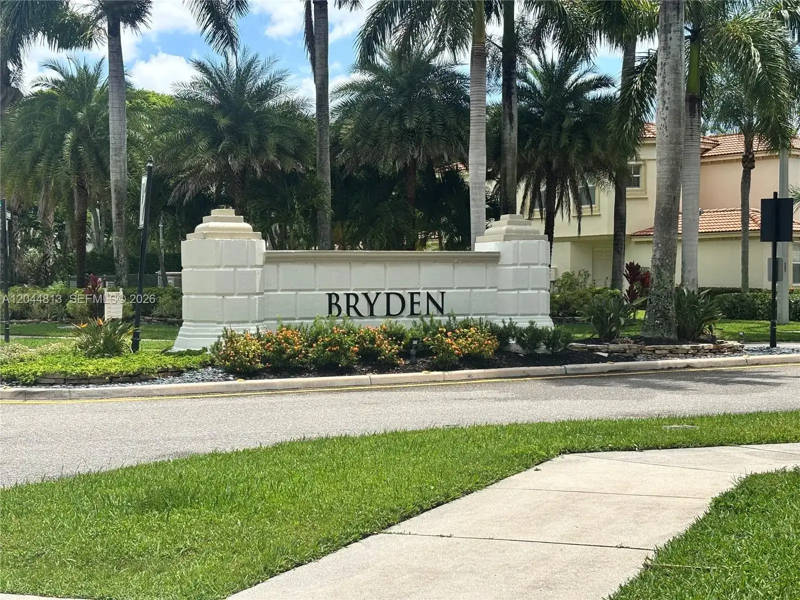 9109 Dupont Pl, Wellington FL 33414 photo 3