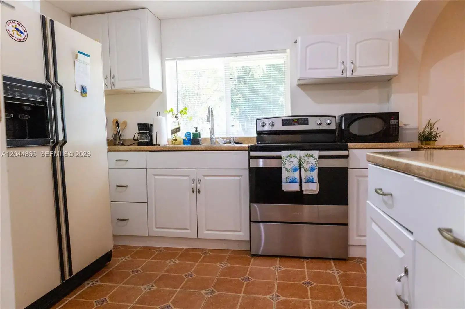 271 NE 154th St # 1, Miami FL 33162 photo 4