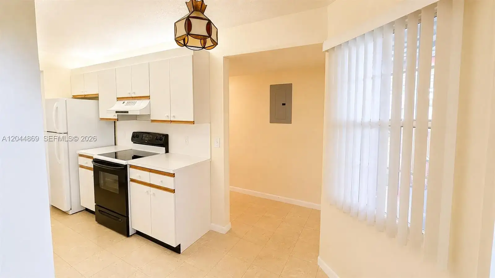 12900 SW 13th St # 413E, Pembroke Pines FL 33027 photo 3