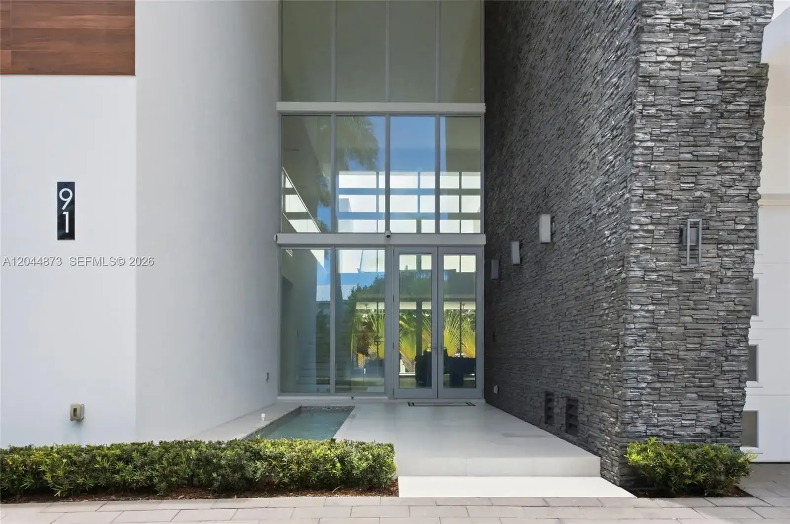 91 Fiesta Way, Fort Lauderdale FL 33301 photo 3