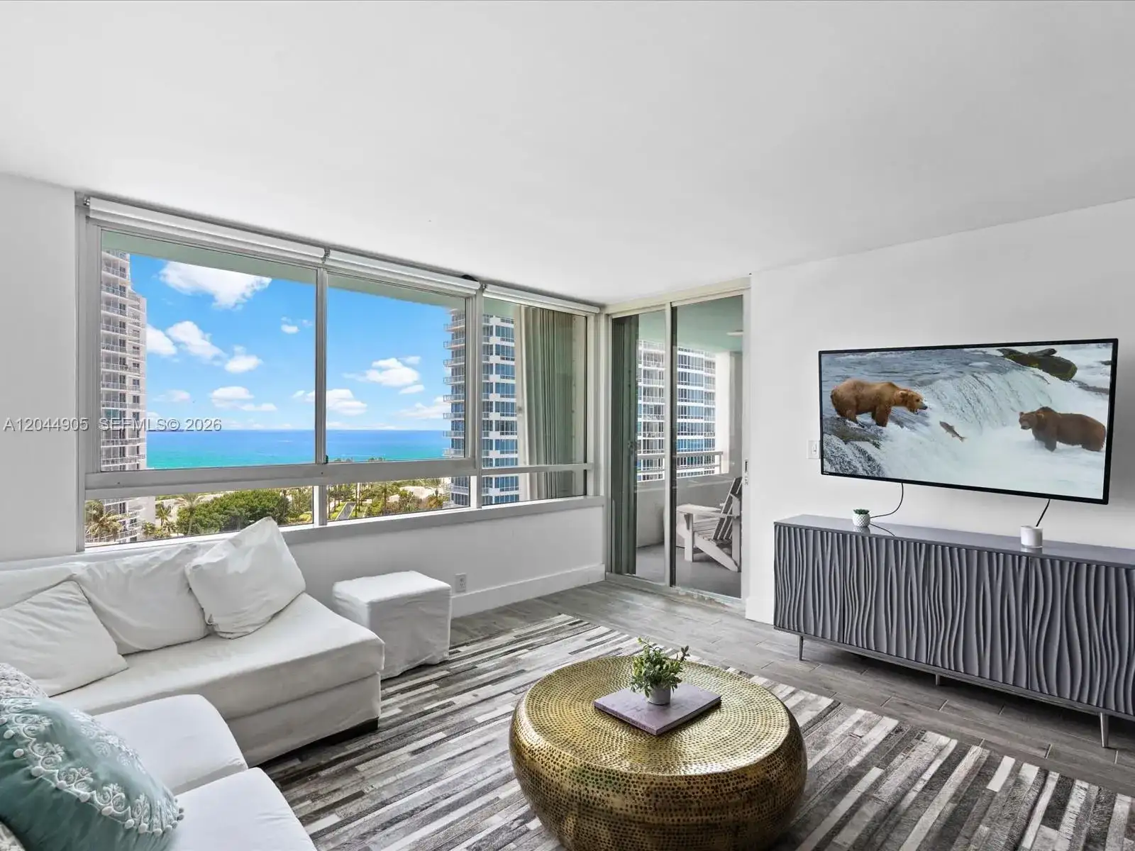 400 S Pointe Dr # 1102, Miami Beach FL 33139 photo 2
