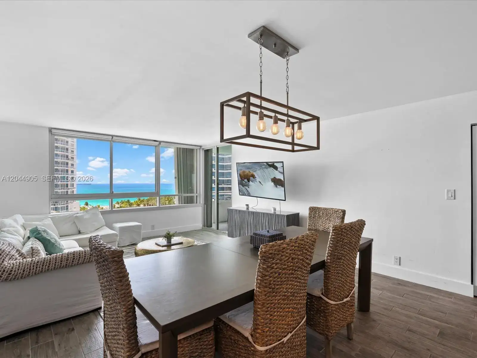 400 S Pointe Dr # 1102, Miami Beach FL 33139 photo 4