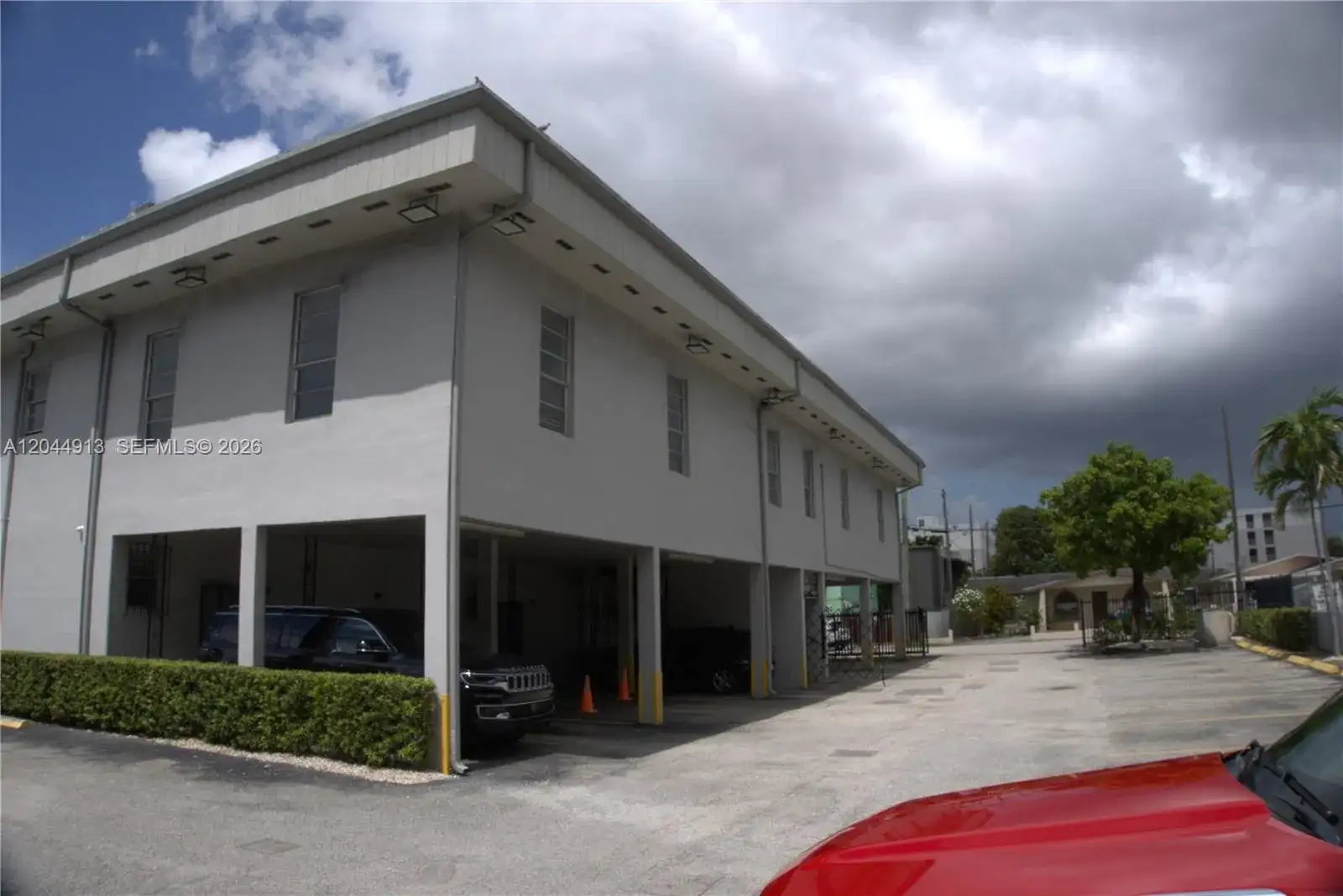 2433 NW 7th St, Miami FL 33125 photo 5