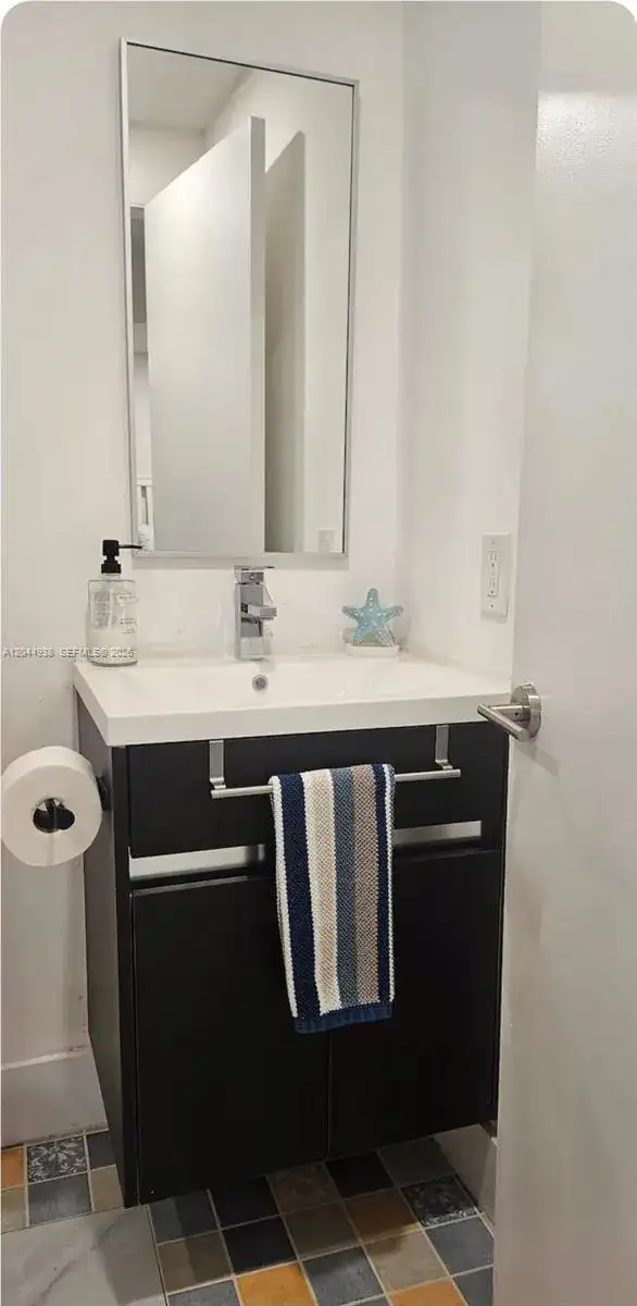 144 NW 7th Ave # 2, Dania Beach FL 33004 photo 4