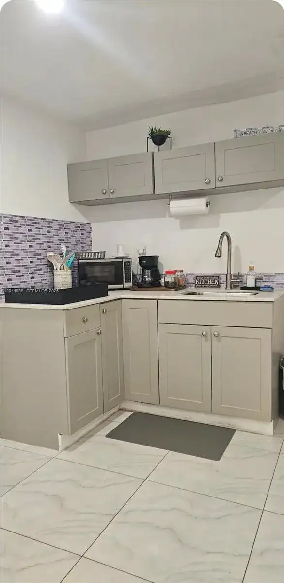 144 NW 7th Ave # 2, Dania Beach FL 33004 photo 5