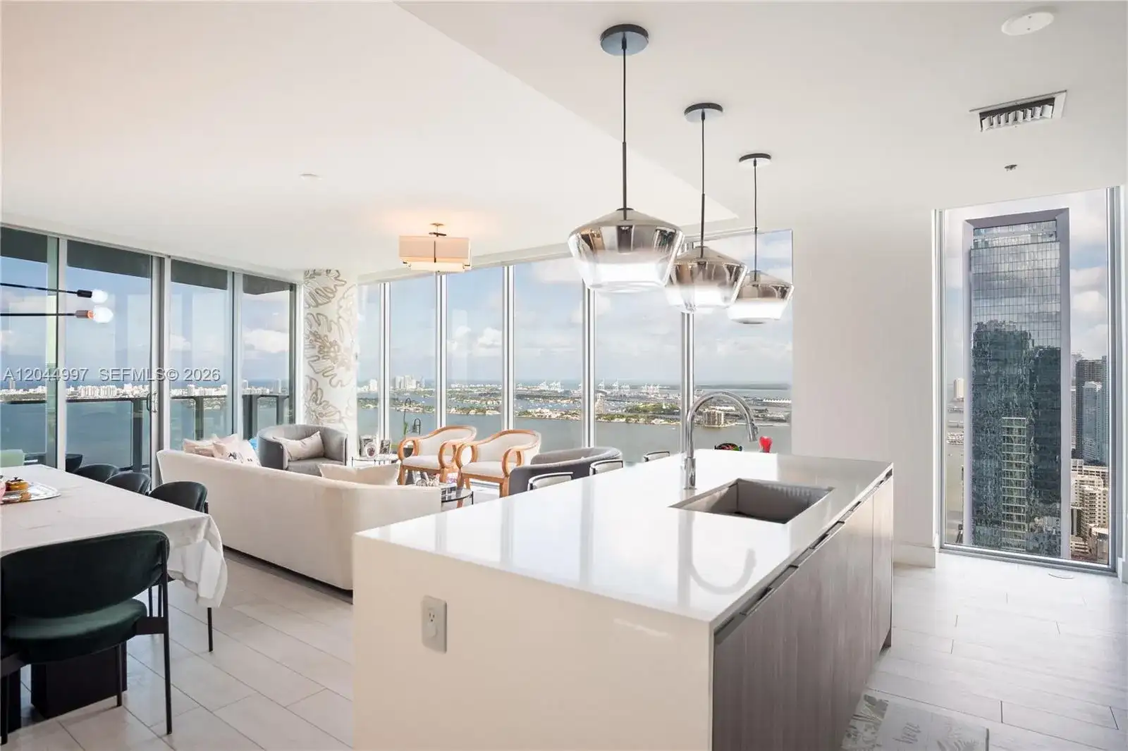 2900 NE 7th Ave # 4307, Miami FL 33137 photo 4
