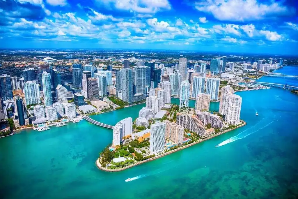 800 Claughton Island Dr # 502, Miami FL 33131 photo 3