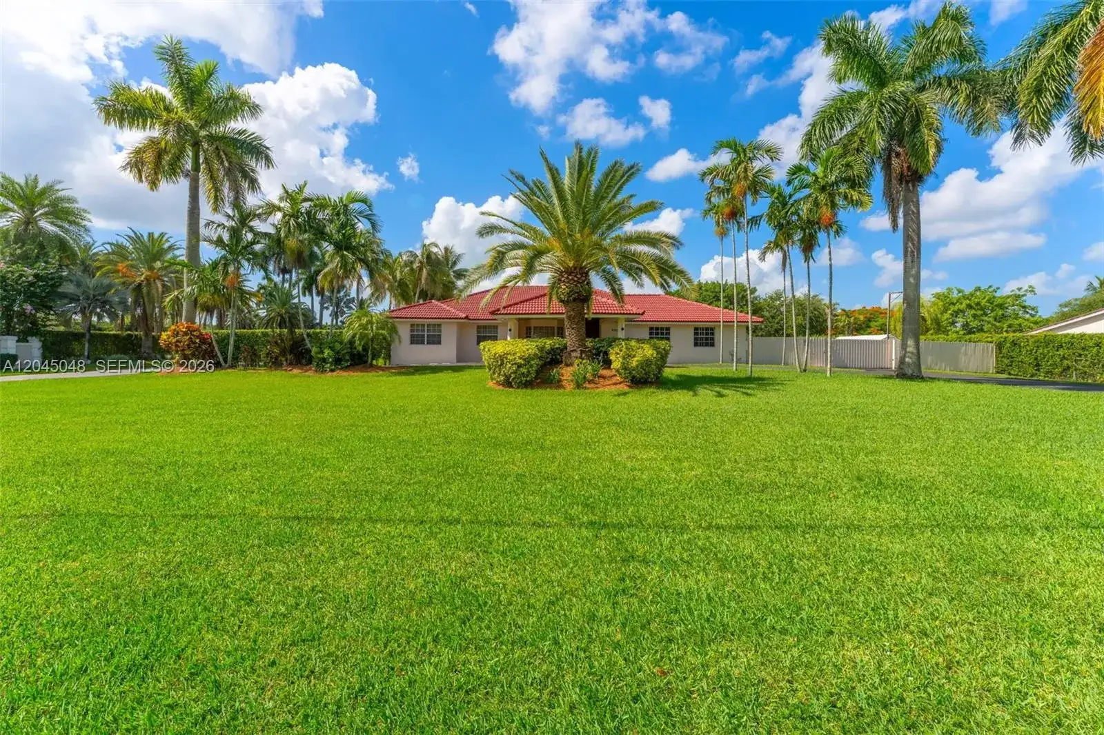 9900 SW 62nd St, Miami FL 33173 photo 2