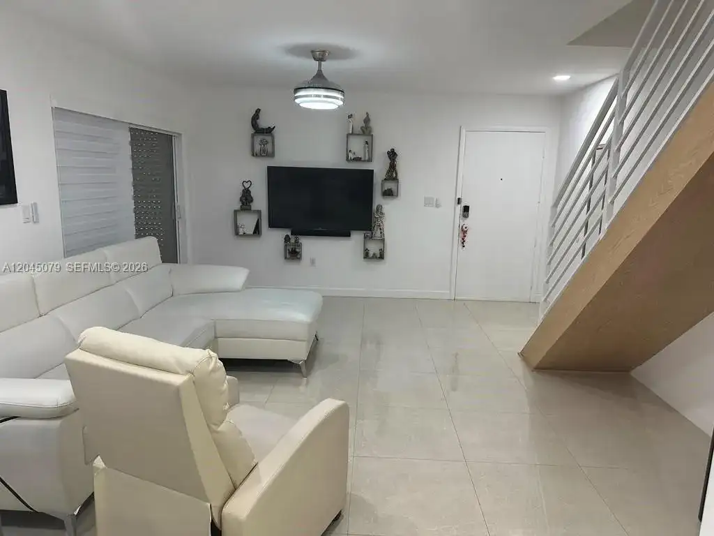1560 W 46th St # 228, Hialeah FL 33012 photo 5