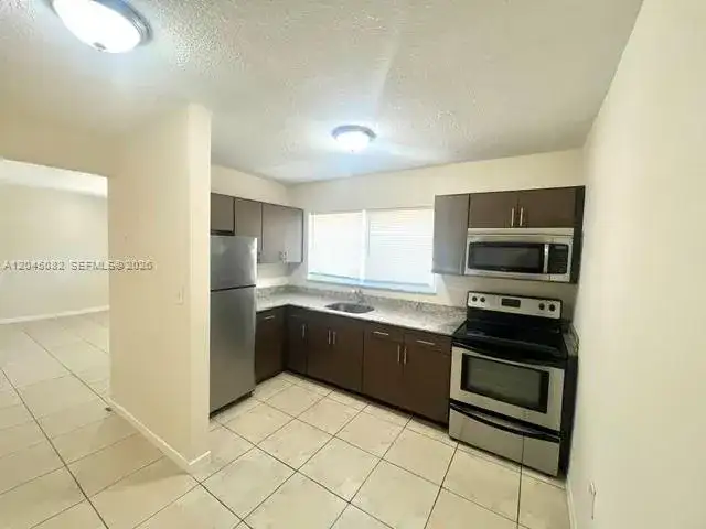 7626 NE 6th Ct # 5, Miami FL 33138 photo 3