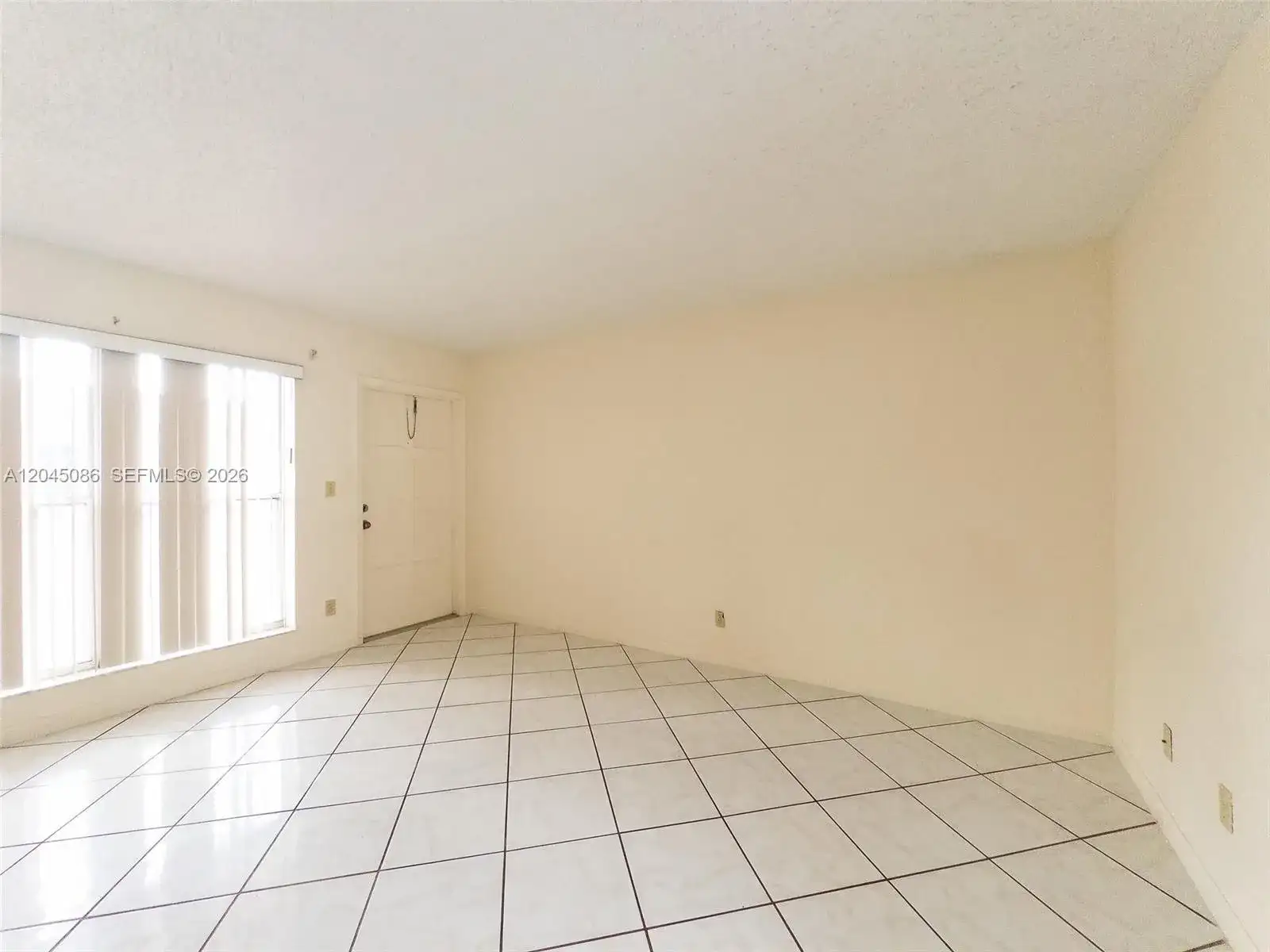 5870 NW 16th Pl # 4, Sunrise FL 33313 photo 2