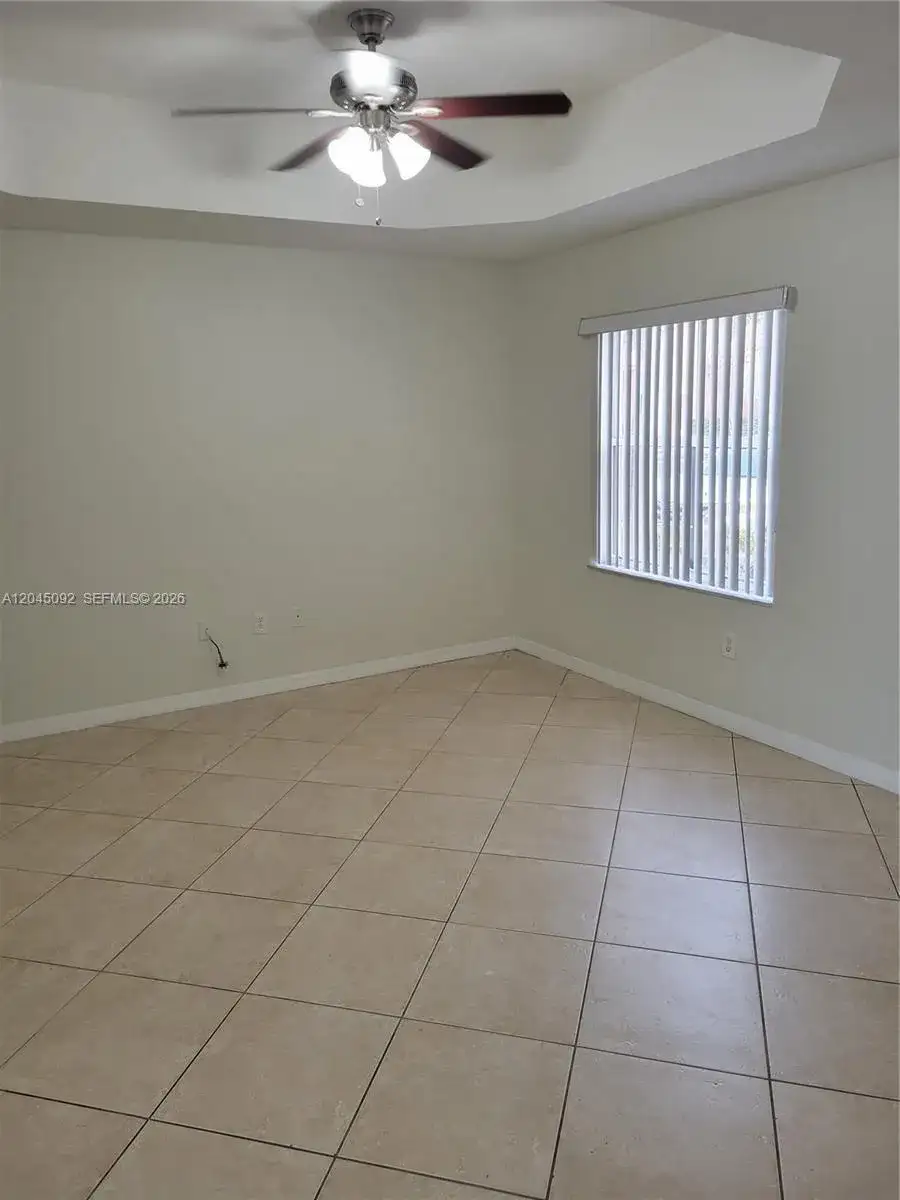 10691 SW 6TH ST # 804, Pembroke Pines FL 33025 photo 2