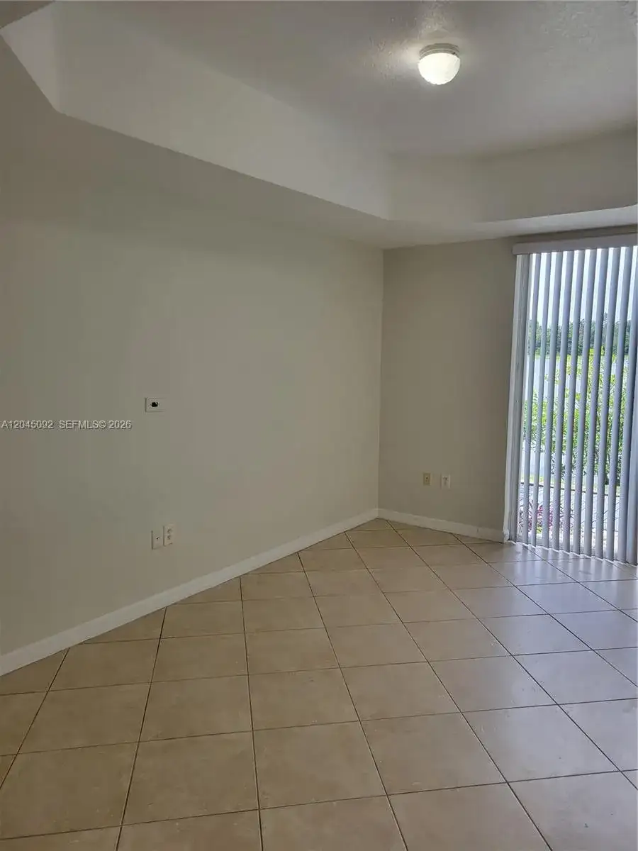10691 SW 6TH ST # 804, Pembroke Pines FL 33025 photo 5