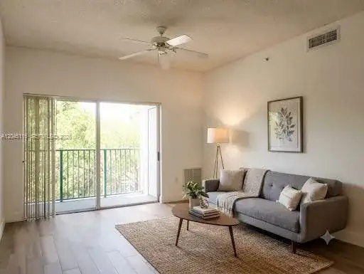 6001 SW 70th St # 355, South Miami FL 33143 photo 4