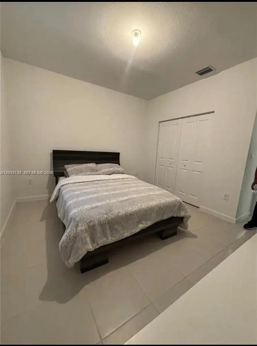 16144 SW 148th Pl, Miami FL 33187 photo 4