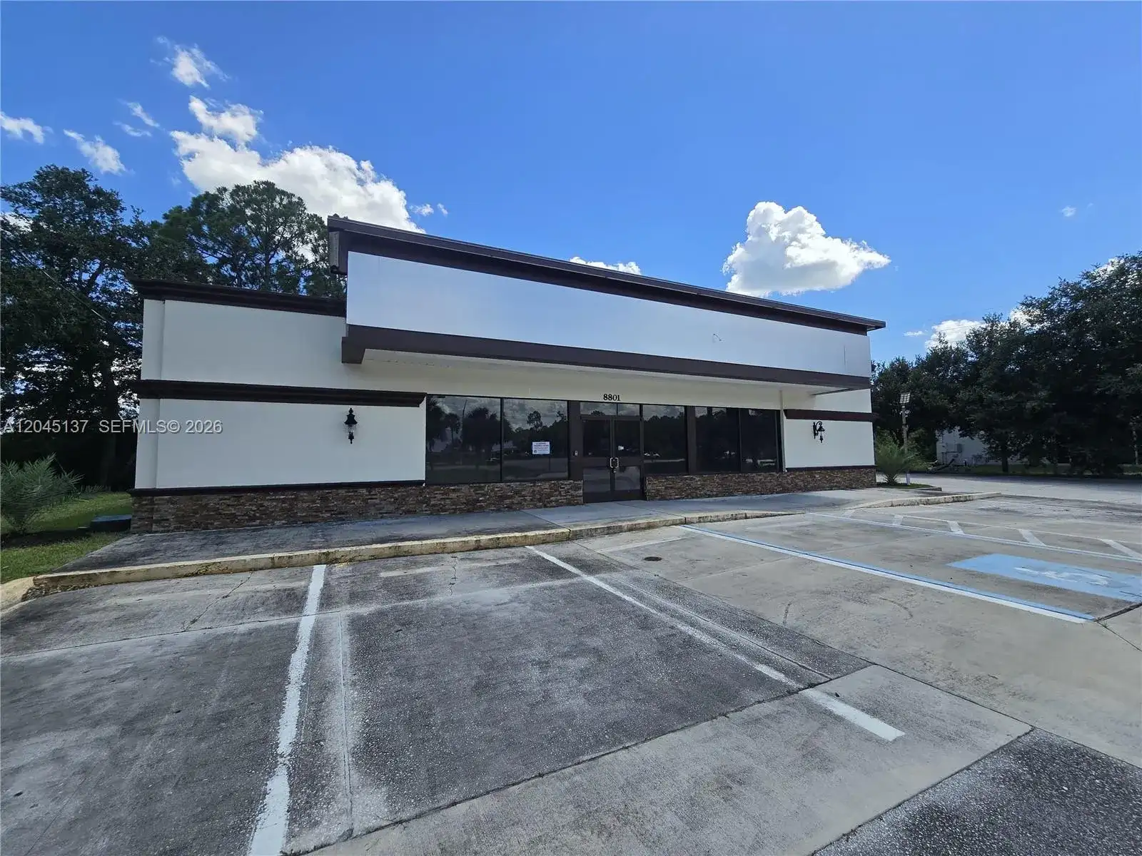 8801 20th St, Vero Beach FL 32966 photo 2