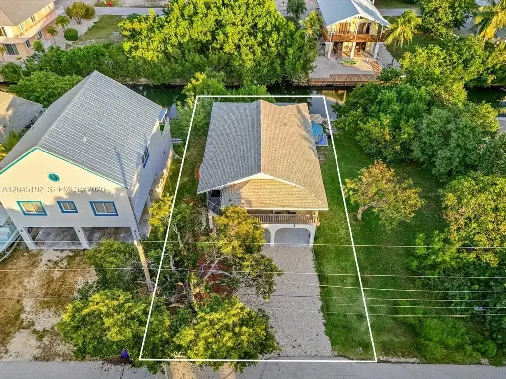 3635 Trade Winds St, Big Pine FL 33043 photo 3