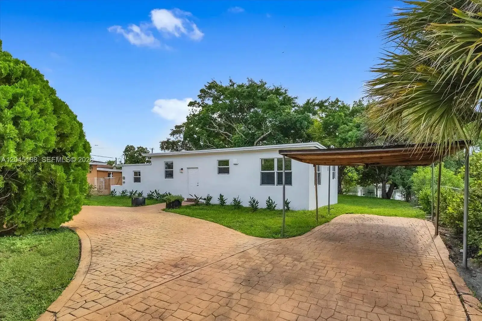 13415 NW 22nd Ave, Miami FL 33167 photo 3
