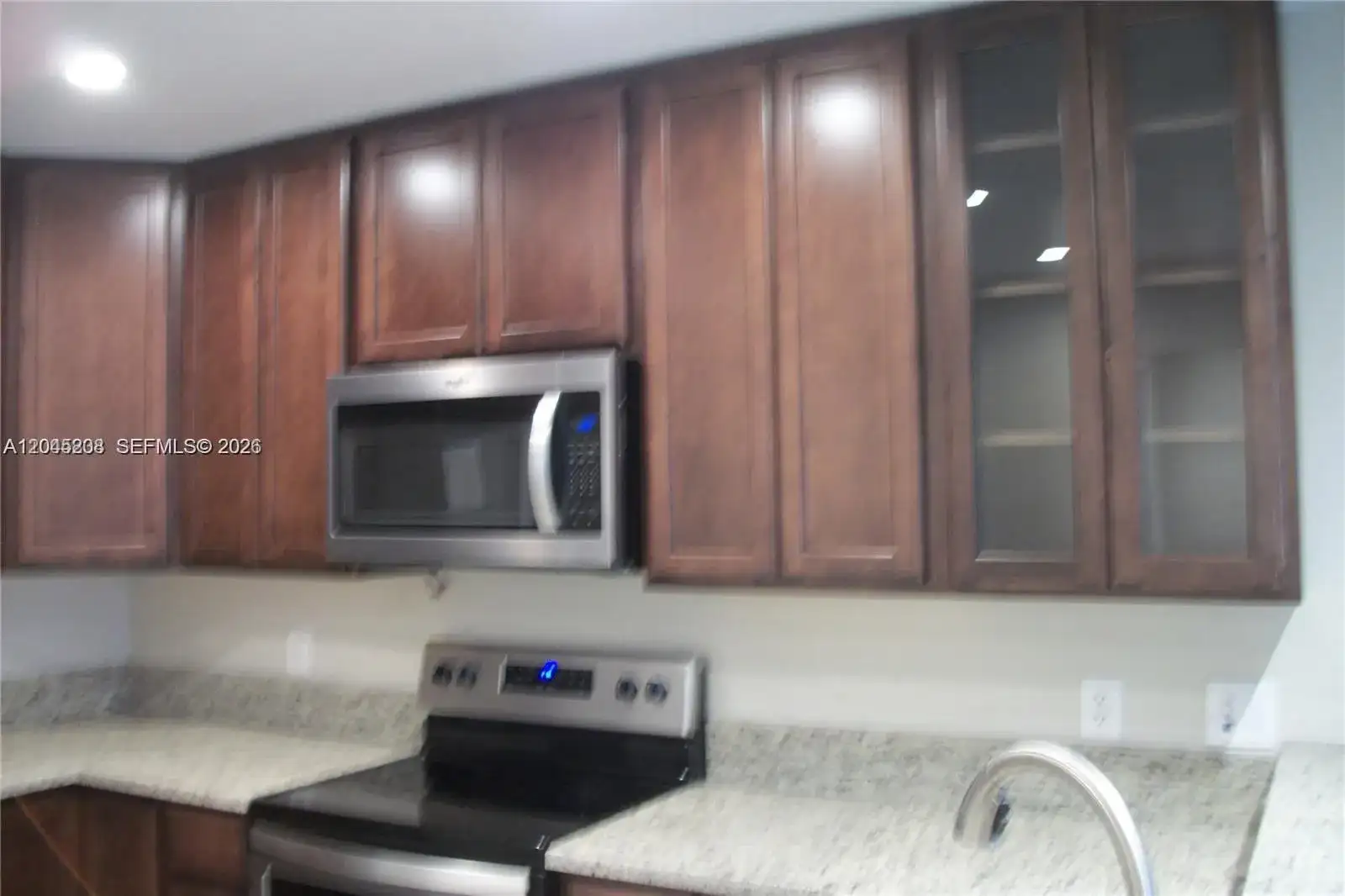 13900 Lake Placid Ct # A24, Miami Lakes FL 33014 photo 5
