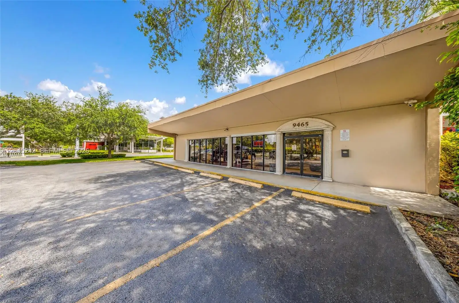 9465 SW 56th St, Miami FL 33165 photo 2