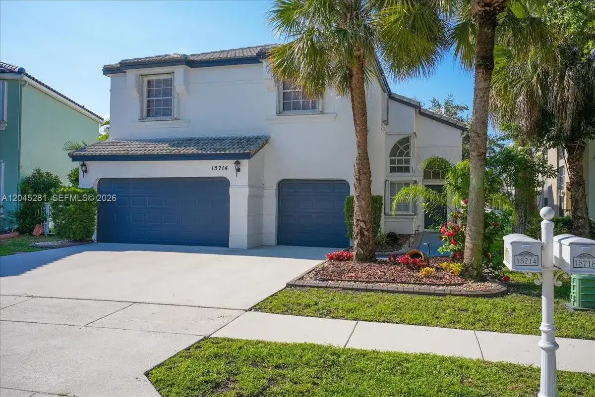 15714 NW 10th St, Pembroke Pines FL 33028 photo 4