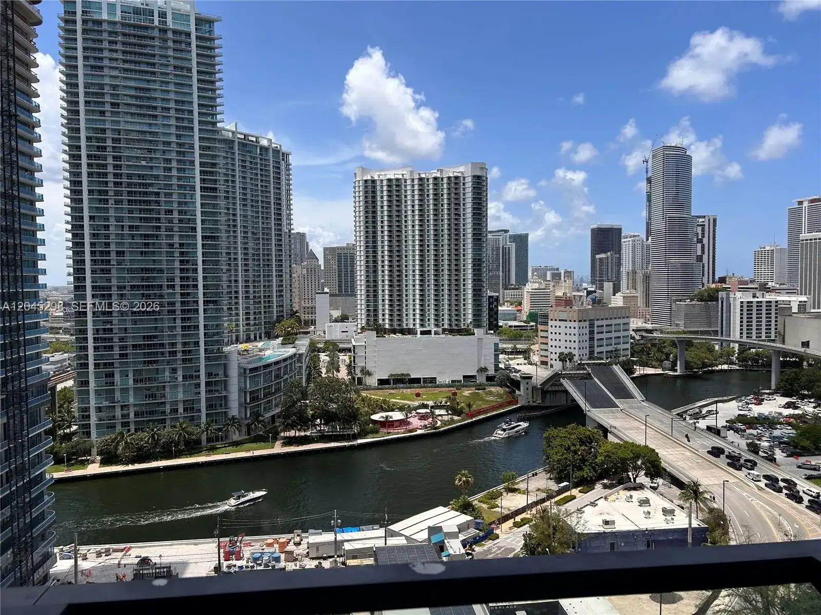 88 SW 7th St # 1511, Miami FL 33130 photo 4
