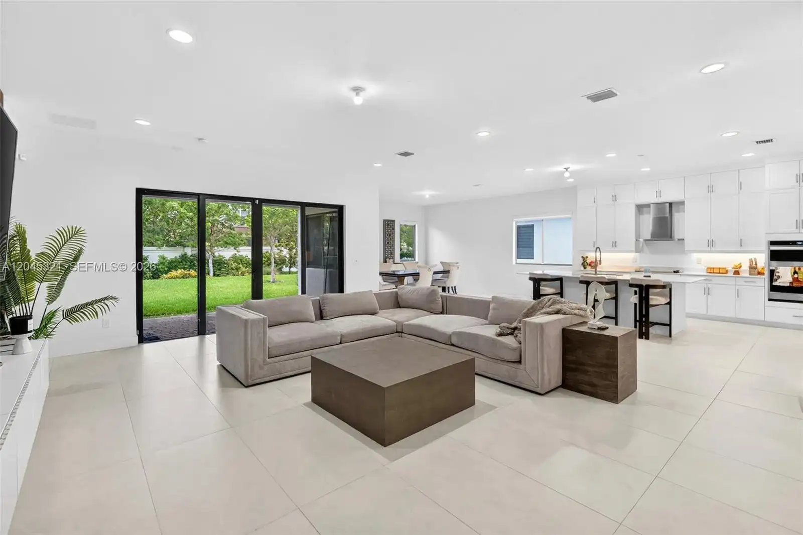 4550 SW 178th Ave, Miramar FL 33029 photo 4