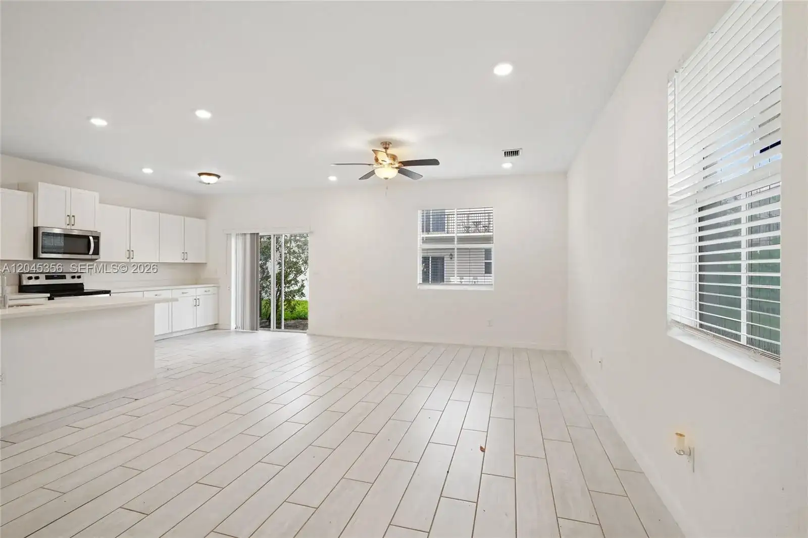 763 SE 17th St, Homestead FL 33034 photo 3