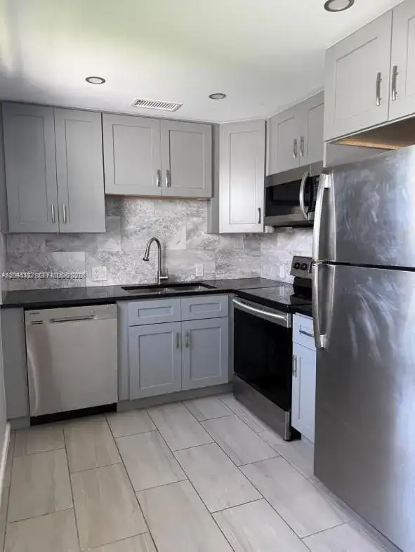 165 Fanshaw D # 165, Boca Raton FL 33434 photo 3
