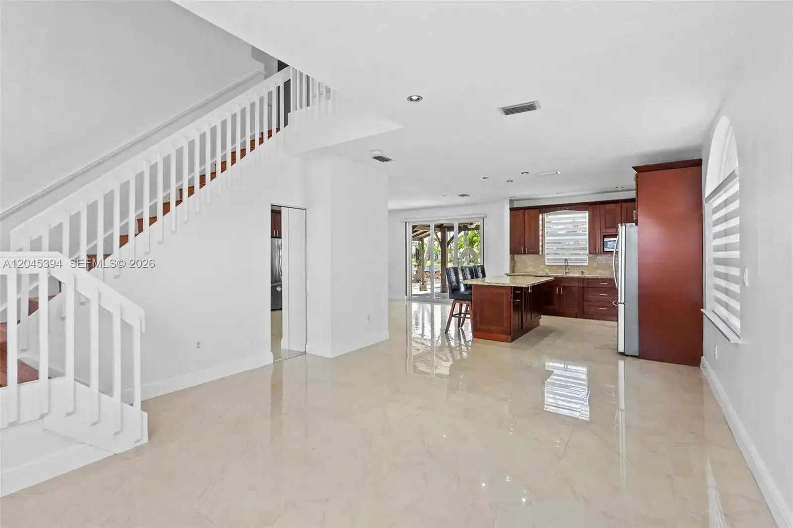 15835 NW 7th St, Pembroke Pines FL 33028 photo 3